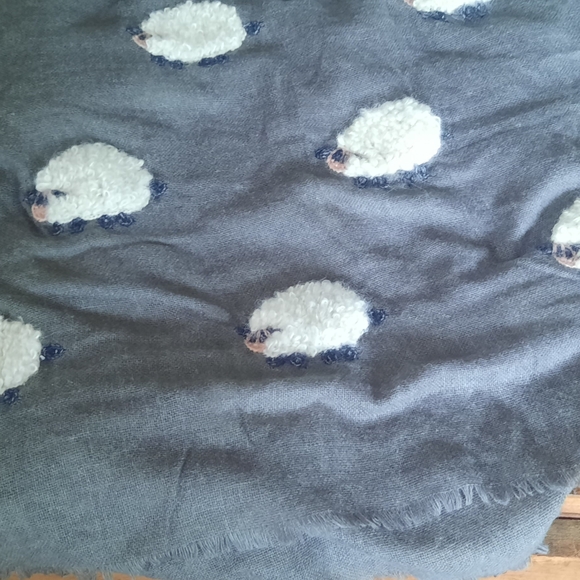 Grey Scarf With Wool Embroidered Sheep Detail - Picture 3 of 6